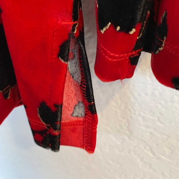 Chico's Red Velvet Crossover Tunic Top Size 4=XXL/20 NEW Black Floral Longsleeve - Picture 8 of 13